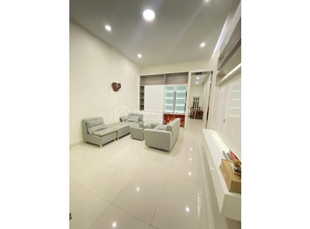 Nirouth, Chbar Ampov, Phnom Penh