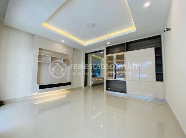 Nirouth, Chbar Ampov, Phnom Penh