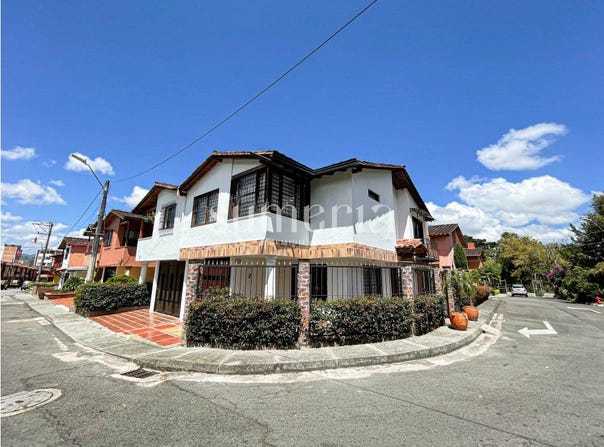 Medellín to San Antonio de Pereira: Your Seamless Adventures Between Colombia’s Mountain Gems