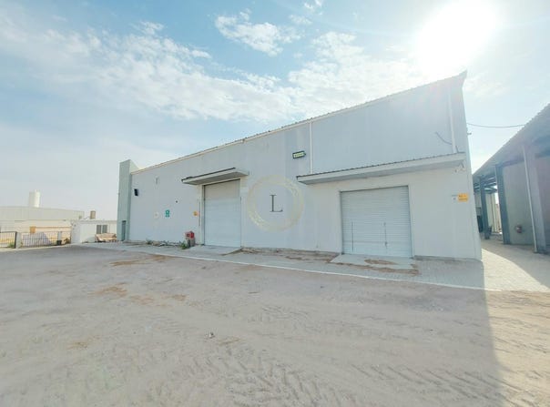 Sanaiya Industrial, Abu Dhabi 20661