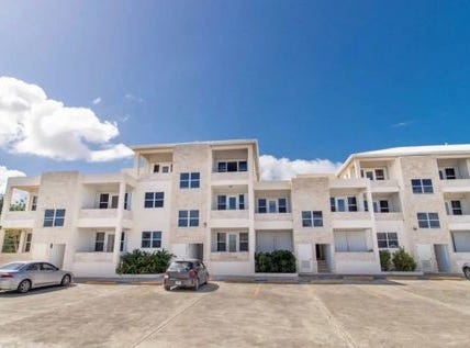 Antigua And Barbuda, Crosbies, Antigua