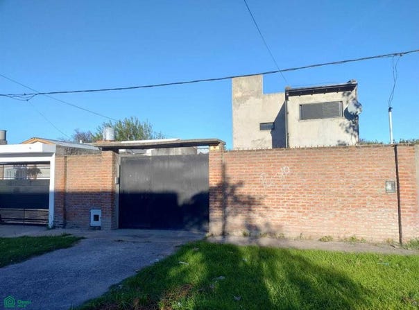 527 entre 143 y 144 s/n, La Plata, La Plata, GBA Sur, 1900, 1900