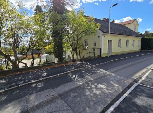 Bad Vöslau, Lower Austria 2540