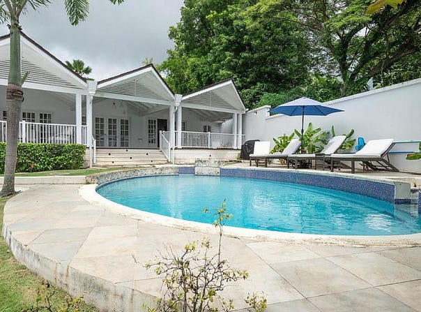 Bamboo Ridge - Toad Hall, Holetown, Saint James