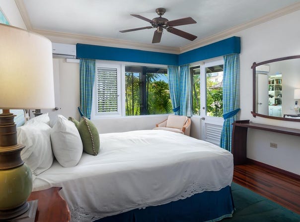 Sandy Lane, Saint James