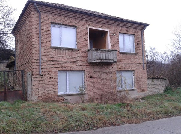 Pleven, Veliko Tarnovo Province 5290