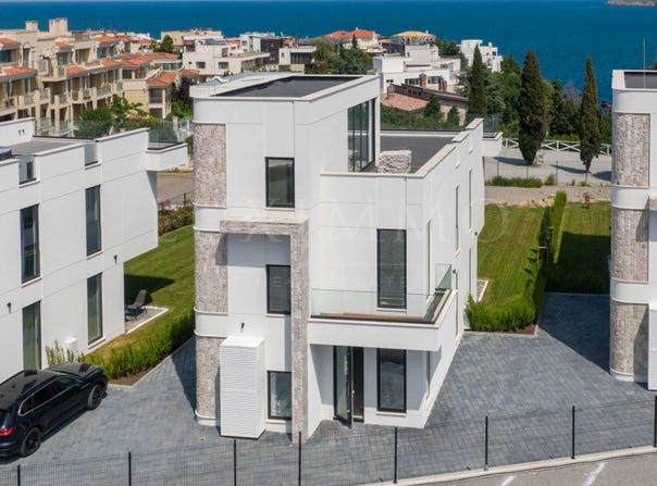 гр. Черноморец/gr. Chernomorec, Бургас, Burgas 8142