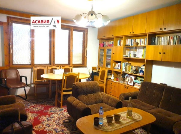 Широк център/Shirok centar, Ловеч, Lovec