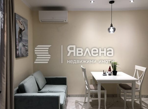 ВИНС-Червен площад/VINS-Cherven ploshtad, Варна, Varna