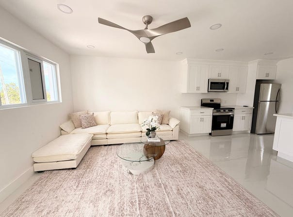 MOSS APARTMENTS unit: 2, Abaco, Abaco