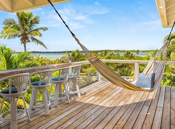 GOLDEN COCONUT, Abaco, 