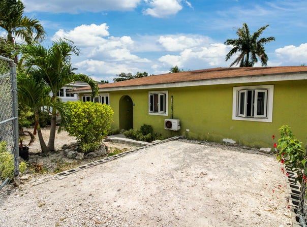 219 GARDEN HILLS #1, New Providence/Paradise Island, 