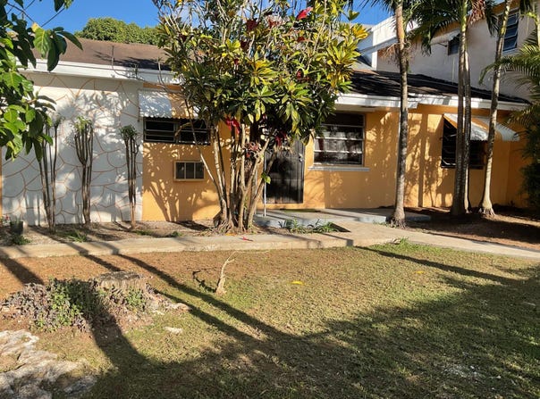 11 WINSTON STREET unit: Lot 12, New Providence/Paradise Island, 