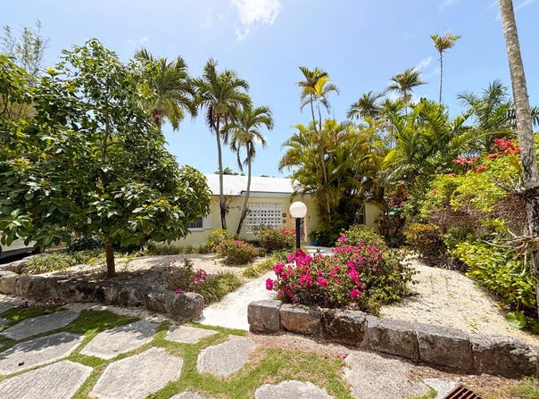EASTERN ROAD, New Providence/Paradise Island, 
