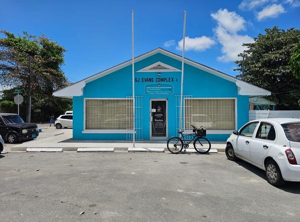 23 COCONUT GROVE COT-MOWC, New Providence/Paradise Island, 