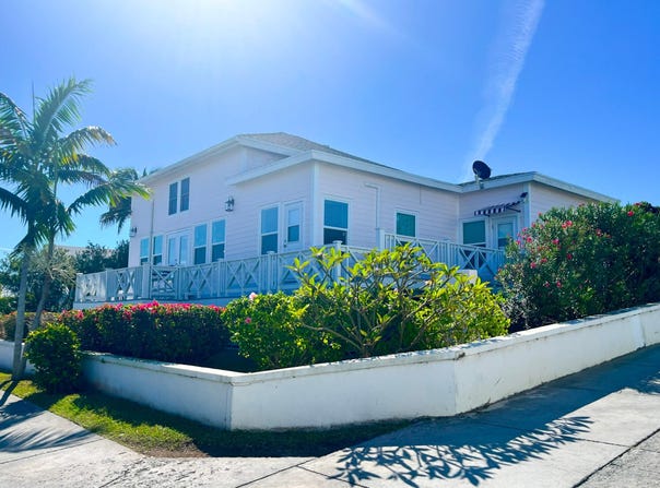 MV4, Abaco, Abaco
