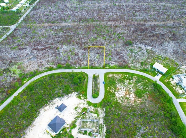10 GOLDEN HIND DRIVE, Grand Bahama/Freeport, 