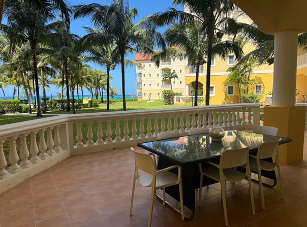 CAVES HEIGHTS unit: 1D, New Providence/Paradise Island, 