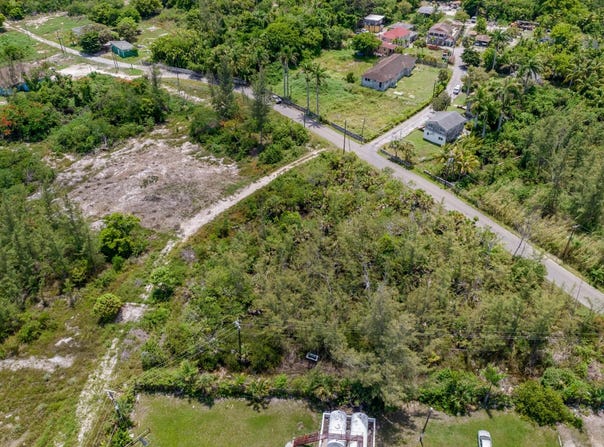 PERPALL TRACT COMMERCIAL, New Providence/Paradise Island, 
