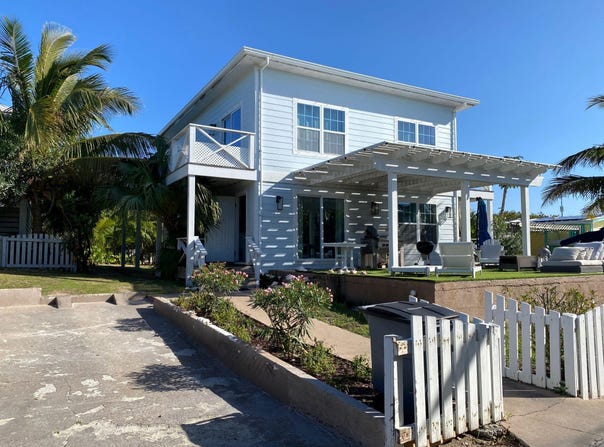 OFF COURSE HOUSE GUANA, Abaco, Abaco