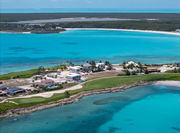 Unnamed Road, Emerald Bay, Exuma