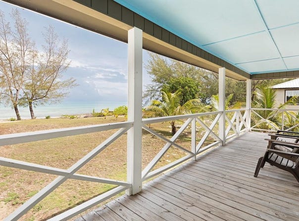 MISSION BAY, TARPUM BAY, Eleuthera, 