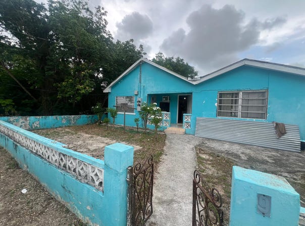 WHITES ROAD HOME, New Providence/Paradise Island, 