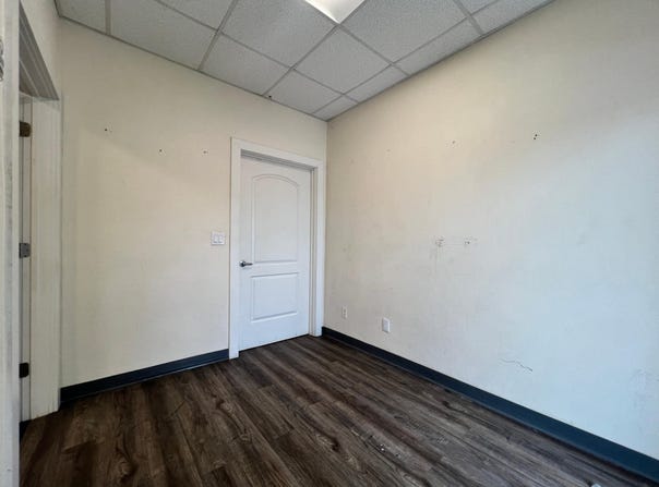 UNIT 4 - AIRPORT INDUSTRIAL PARK unit: 4, New Providence/Paradise Island, 
