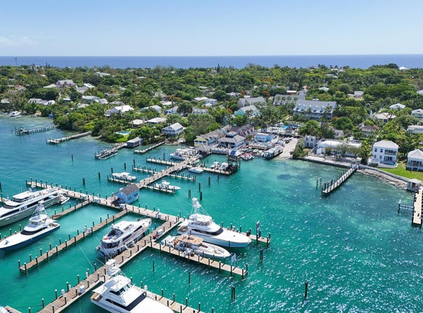 VALENTINE'S RESORT CONDO unit: 105/106, Eleuthera, 
