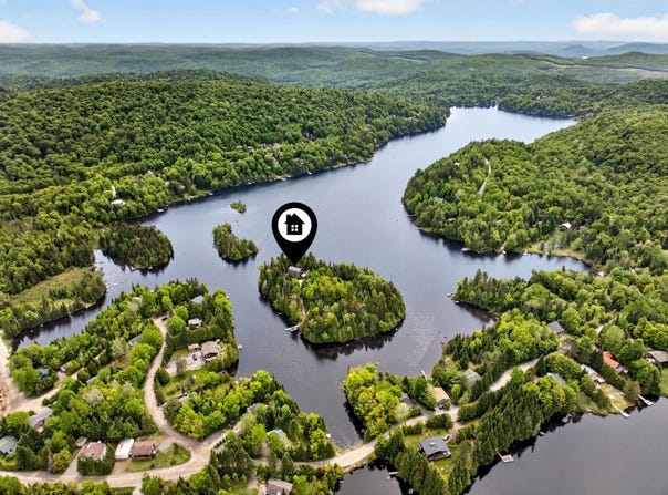 81 Ch. Peninsula, Saint-Adolphe-d'Howard, Quebec J0T 2B0