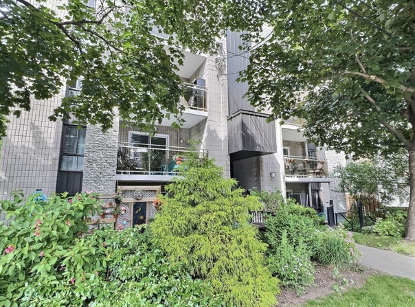 1835 Rue Notre-Dame-de-Grâces, Le Vieux-Longueuil, Quebec J4J3G5