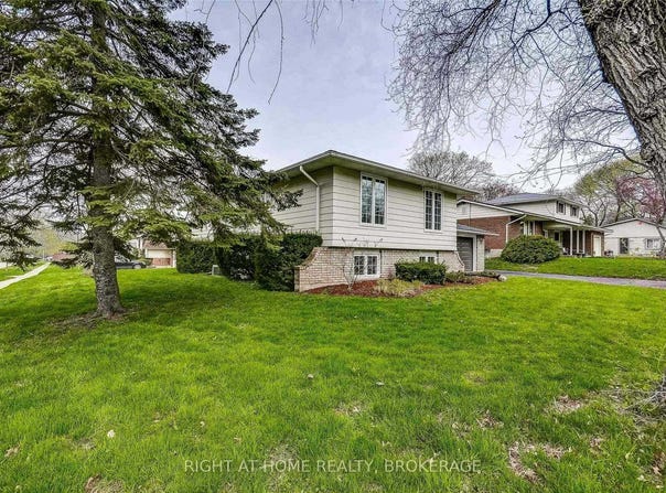 1190 HAIST Street, Pelham, Ontario L0S1E2