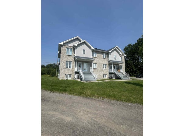1315-1325 Rue des Volets, Sainte-Julienne, QC J0K2T0, CA, Sainte-Julienne, Quebec J0K2T0