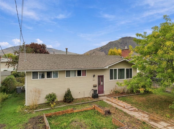 211 Fort Avenue, Kamloops, British Columbia V2B 1H4