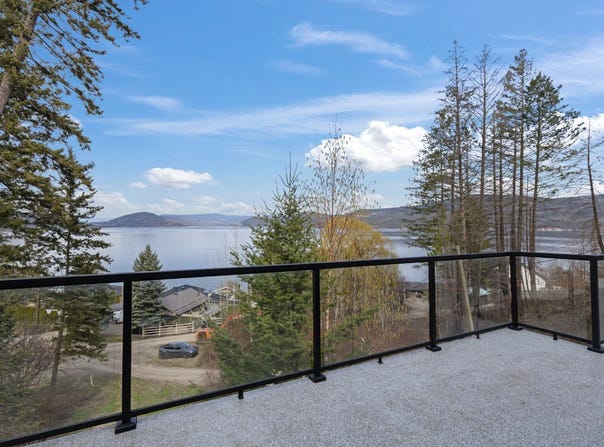 50 Kenyon Road, Vernon, British Columbia V1H 2E4