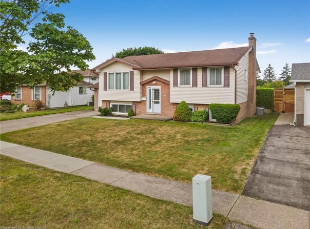 36 Robert Street, Welland, Ontario L3B5T9