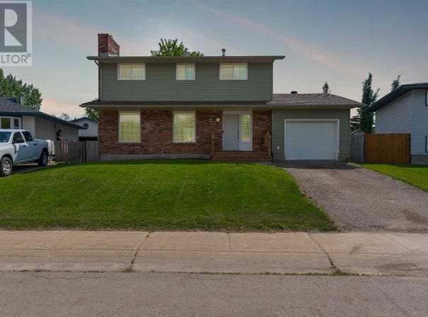 163 Highfield Street, Fort McMurray, Alberta T9H3T1