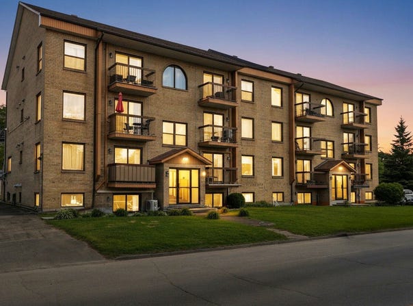 2079 Rue Schulz, Saint-Jérôme, Quebec J7Y4L9