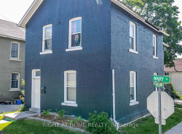 129 Mary Street, Orillia, Ontario L3V3E1