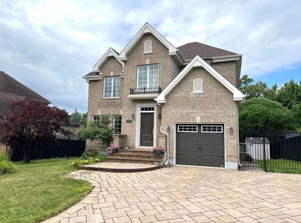 509 Rue des Arbrisseaux, Pincourt, QC J7W0M1, CA, Pincourt, Quebec J7W0M1