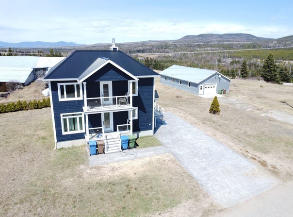 373 4e Rang, Saint-Hilarion, Quebec G0A3V0