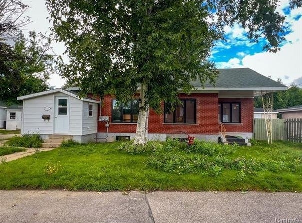 4201 58e Rue, Laval, Quebec H7R1M2
