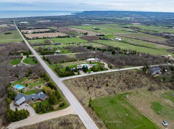 110 Dinsmore Street, Meaford, Ontario N0H 2P0