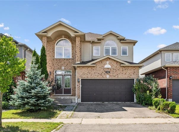 909 Pebblecreek Court, Kitchener, Ontario N2A 4M6