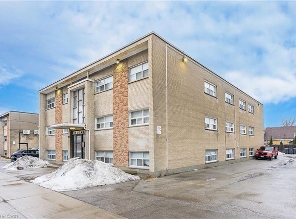 237 Mohawk Road, Hamilton, Ontario L9A2H5