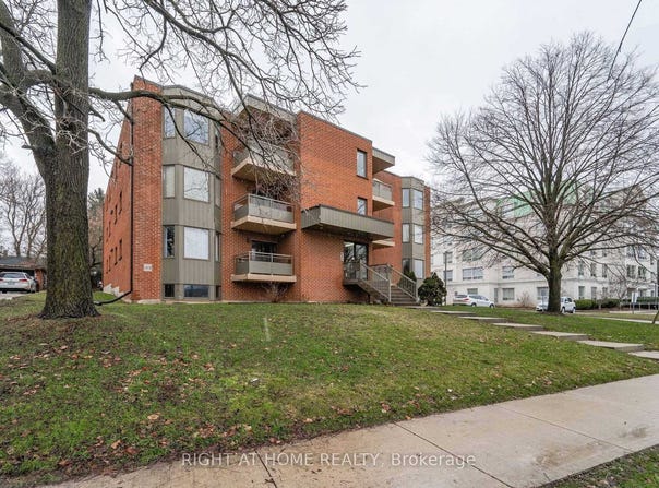 101 - 401 Erb Street W, Waterloo, Ontario N2L1W7