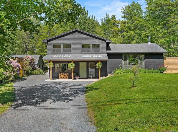 87 Mount Pleasant Road, West Lahave, Nova Scotia B0R1G0