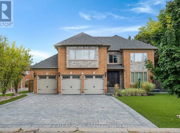 101 Woodgreen Drive, Vaughan, Ontario L4L3B2