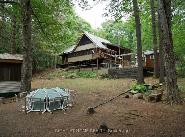 1130 Towering Oaks Trail W, Minden Hills, Ontario K0M2L1