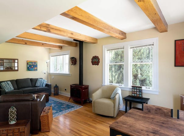 753 Pemberton Rd, Victoria, British Columbia V8S 3R3